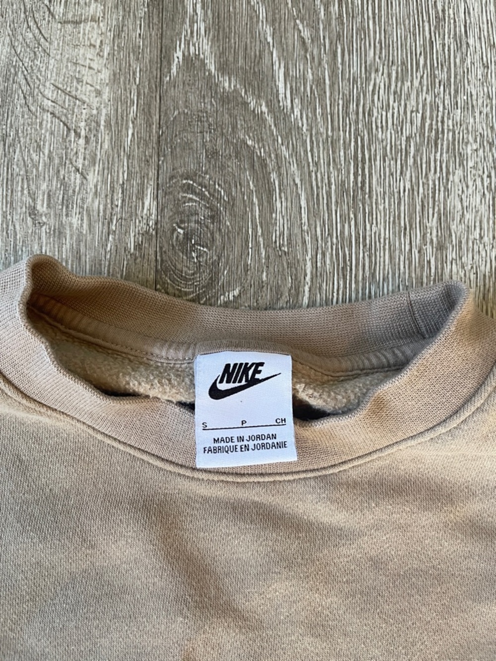 Nike Crewneck Sweatshirt in Beige Tan with White Logo size small pullover - Picture 3 of 5